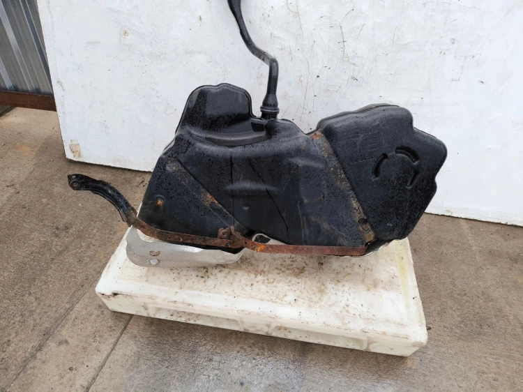 BAK ZBIORNIK PALIWA AUDI A4 B8 A5 8T 8K0201021GL DIESEL
