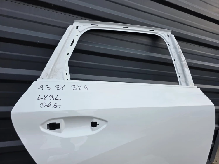 DRZWI PRAWY TYŁ AUDI A3 8Y 8Y4 SPORTBACK LY9L ORYGINAŁ !!!