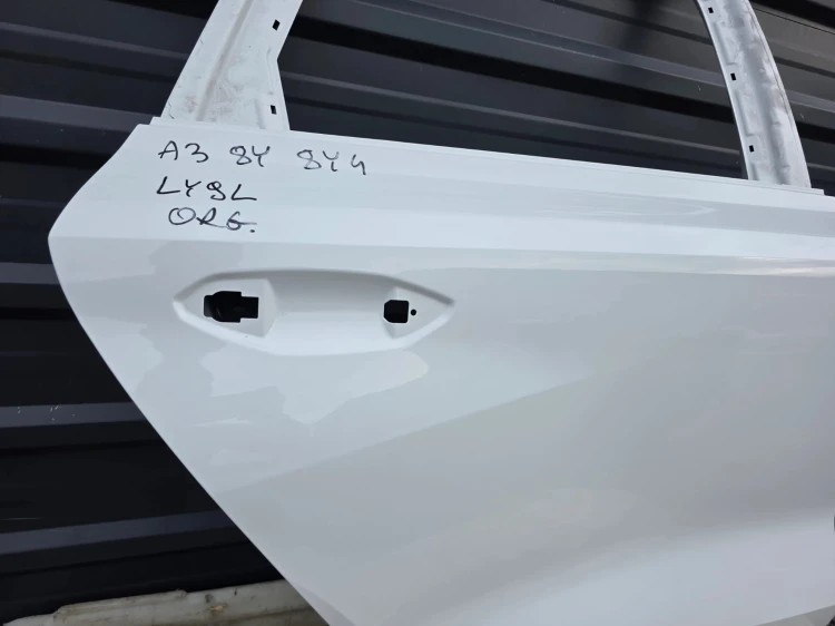DRZWI PRAWY TYŁ AUDI A3 8Y 8Y4 SPORTBACK LY9L ORYGINAŁ !!!
