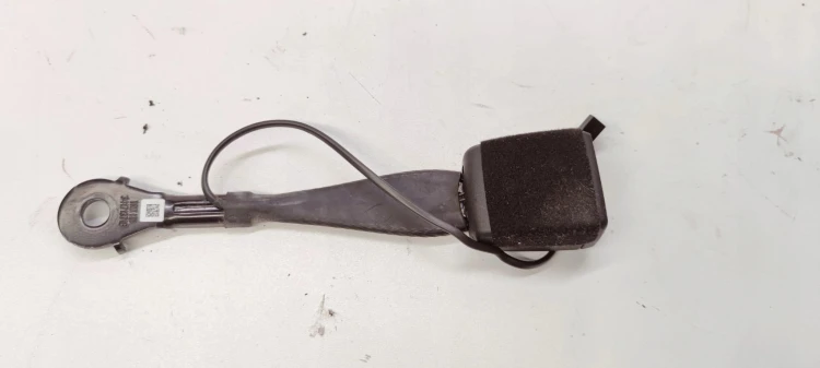 ZAPINKA PASA FOTELA AUDI A4 B9 A5 8W 8W0857755