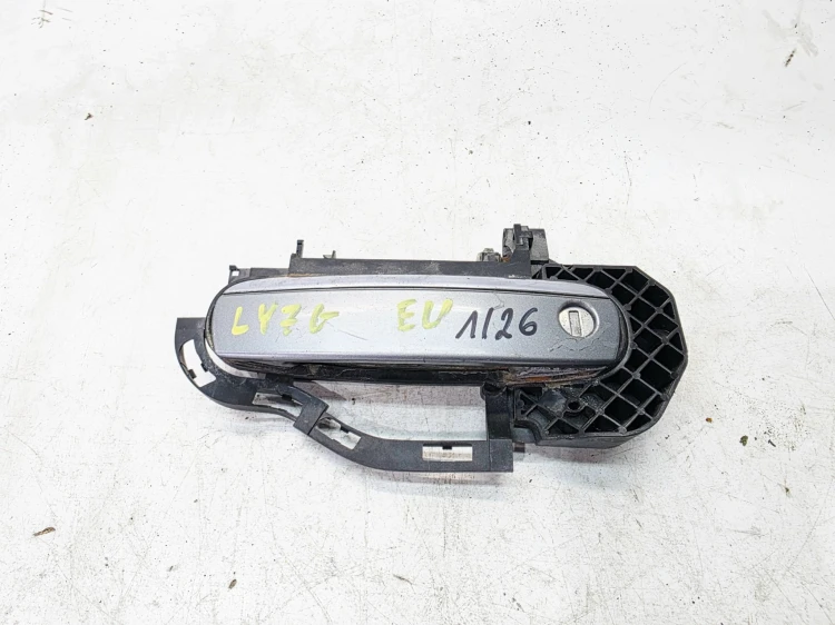 KLAMKA ZEWNĘTRZNA DRZWI LEWY PRZÓD AUDI A6 C6 A3 8P 4F1837275 LY7G 1/26
