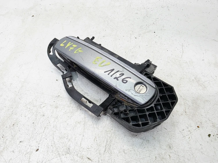 KLAMKA ZEWNĘTRZNA DRZWI LEWY PRZÓD AUDI A6 C6 A3 8P 4F1837275 LY7G 1/26