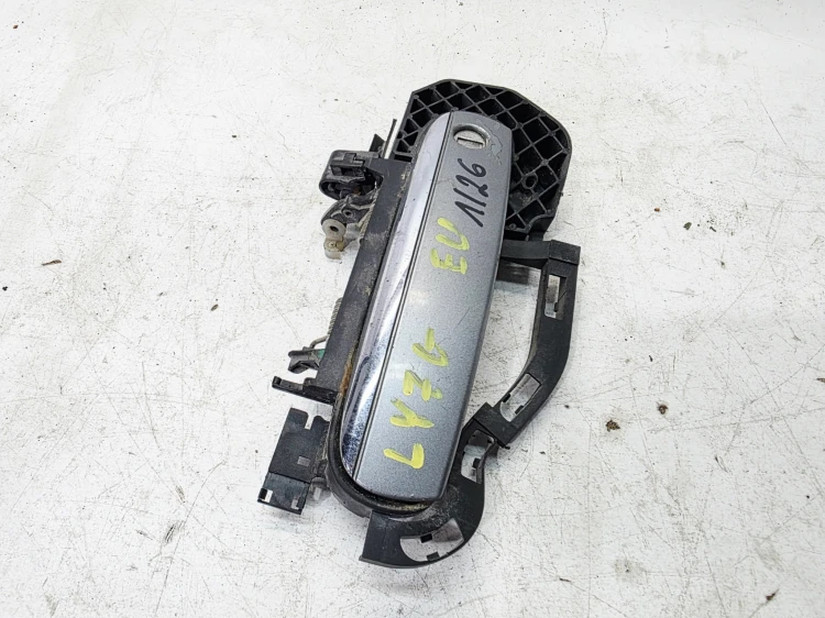 KLAMKA ZEWNĘTRZNA DRZWI LEWY PRZÓD AUDI A6 C6 A3 8P 4F1837275 LY7G 1/26