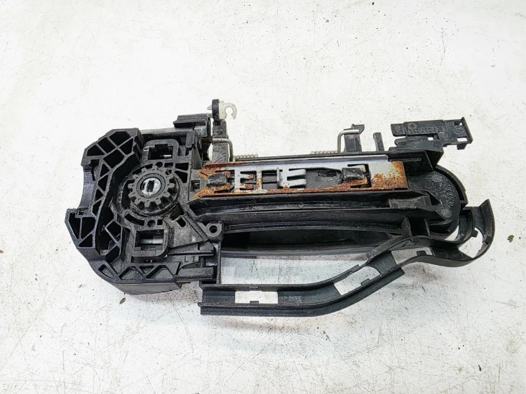 KLAMKA ZEWNĘTRZNA DRZWI LEWY PRZÓD AUDI A6 C6 A3 8P 4F1837275 LY7G 1/26