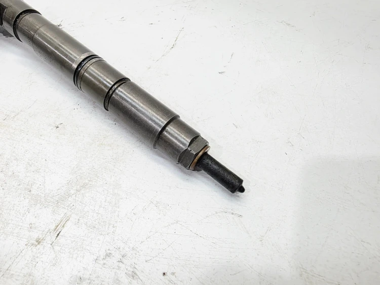 WTRYSK WTRYSKIWACZ AUDI A4 B7 A6 C6 A8 D3 2.7 3.0 TDI 0445115078