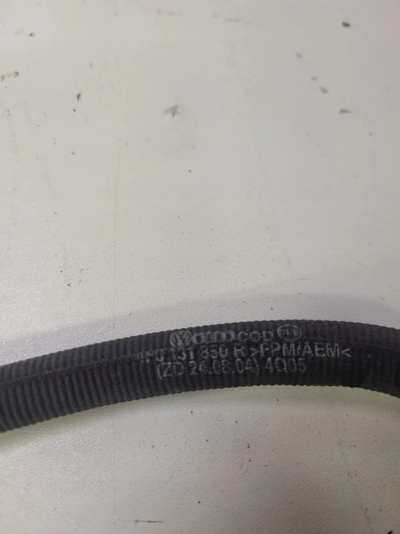 PRZEWÓD PODCIŚNIENIA AUDI A6 C6 3.0 TD 4F0131850R