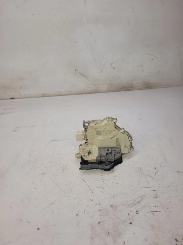 ZAMEK DRZWI LEWY TYŁ AUDI A4 B9 A5 F5 4G0839015F