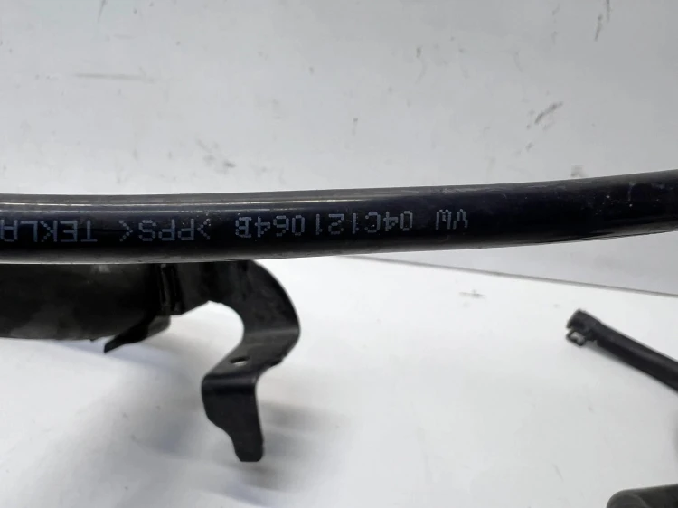 PRZEWÓD RURA WĄŻ WODY AUDI 04C121064B 5Q0121049CB