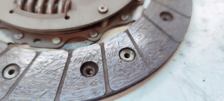 SPRZĘGŁO TARCZA DOCISK AUDI VOLKSWAGEN SEAT SKODA 04B141026B