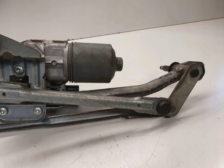 MECHANIZM SILNICZEK WYCIERACZEK AUDI Q5 8R1955023D