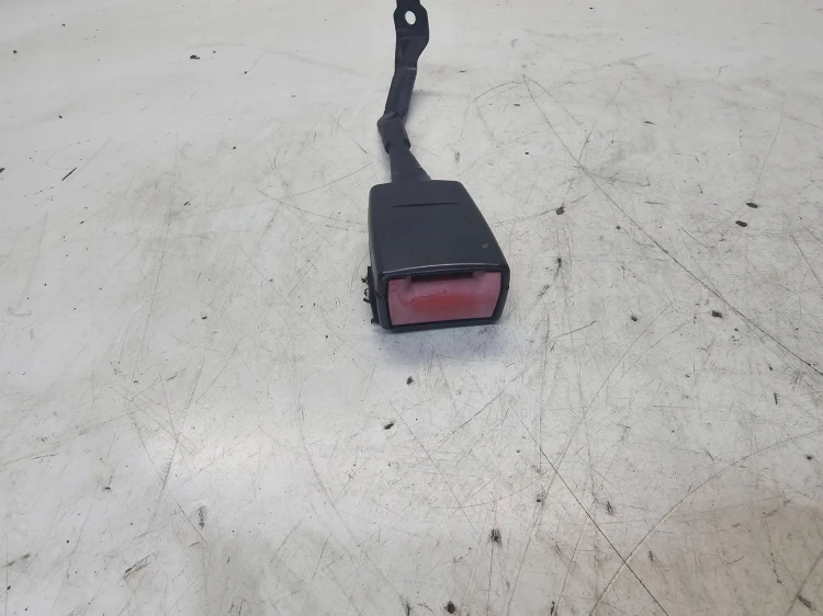 ZAPINKA PASA LEWA BEZ CZUJNIKA AUDI A3 8P 8P0857755