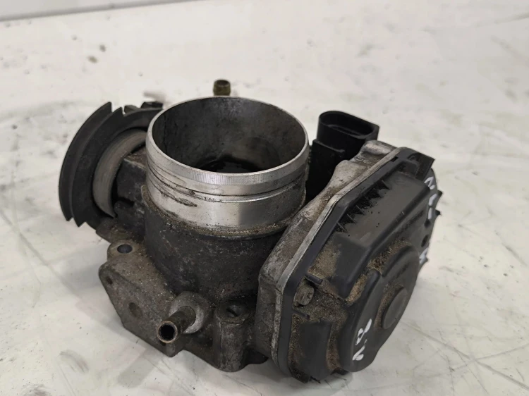 PRZEPUSTNICA AUDI VW SEAT SKODA 1.8 20V 06A133064M ORYGINAŁ !!!