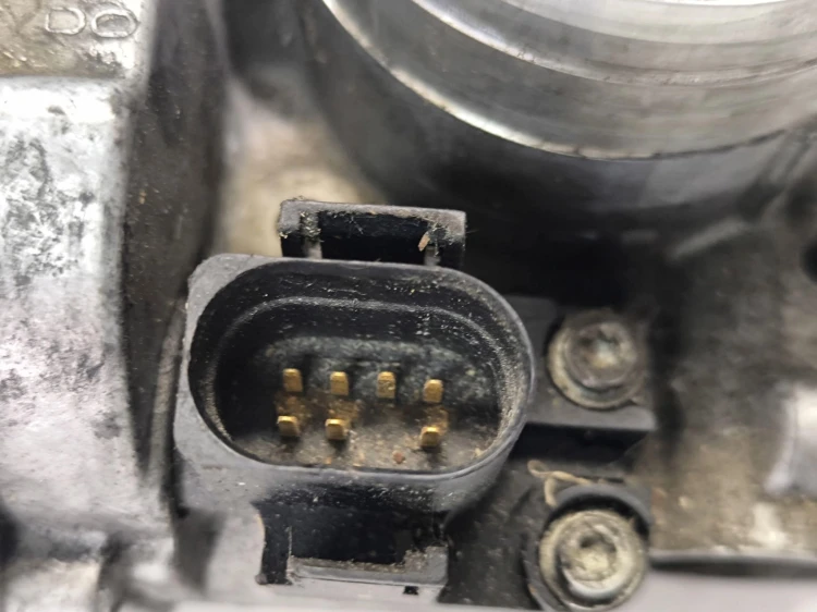 PRZEPUSTNICA AUDI VW SEAT SKODA 1.8 20V 06A133064M ORYGINAŁ !!!
