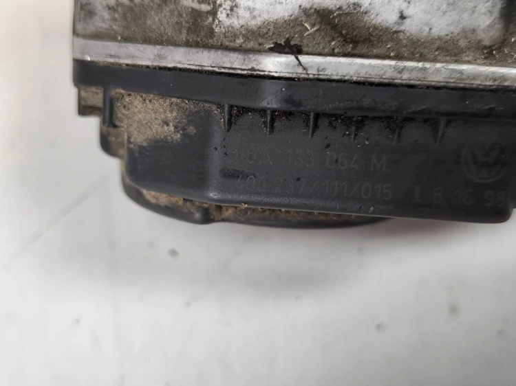 PRZEPUSTNICA AUDI VW SEAT SKODA 1.8 20V 06A133064M ORYGINAŁ !!!