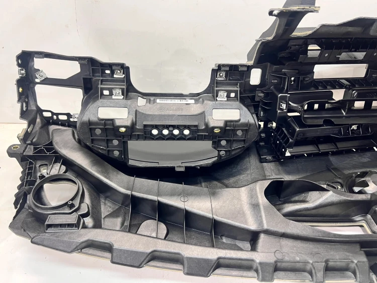 DESKA KOKPIT KONSOLA AUDI A4 B9 8W1857001K 24A 1/25 USZKODZONA