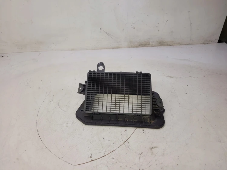 WLOT DOLOT POWIETRZA AUDI A4 B9 A5 8W1819904A