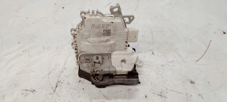 ZAMEK DRZWI PRAWY PRZÓD AUDI A4 A5 Q5 8J1837016F