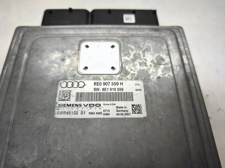 KOMPUTER STEROWNIK SILNIKA AUDI A4 B7 3.2 FSI 8E0907559H 8E1910559