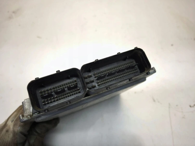 KOMPUTER STEROWNIK SILNIKA AUDI A4 B7 3.2 FSI 8E0907559H 8E1910559
