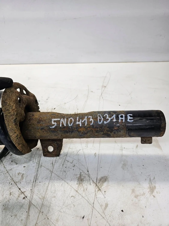 AMORTYZATOR PRZÓD LEWY PRAWY AUDI Q3 8U 5N0413031AE
