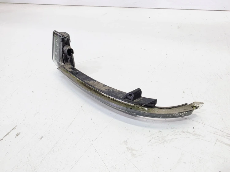 KIERUNKOWSKAZ LUSTERA LEWY AUDI A3 8P A4 B8 A5 8T A6 C6 8K0949101