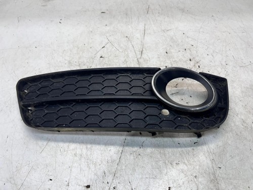 KRATKA ATRAPA ZDERZAKA LEWA AUDI A5 8T 8T0807681