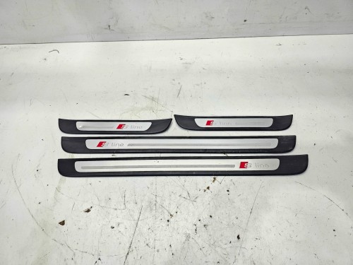 LISTWA LISTWY PROGOWE KOMPLET AUDI A6 C7 4G0853373K 4G0853374K 376K 375K