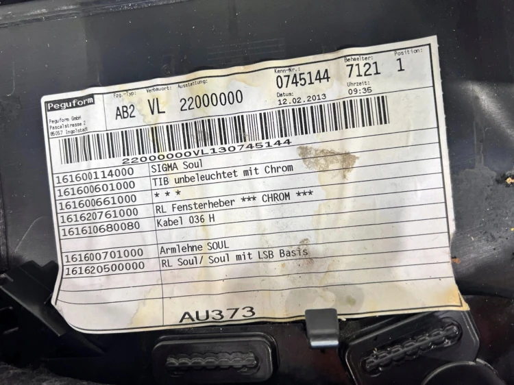 BOCZEK DRZWI LEWY PRZÓD AUDI A3 8V SPORTBACK 8V4867105