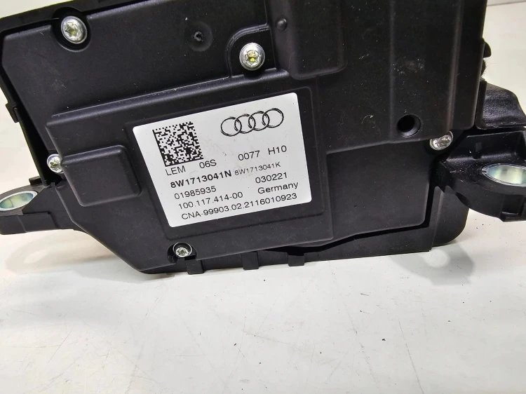 WYBIERAK BIEGÓW LEWAREK AUDI A4 B9 A5 8W1713041N