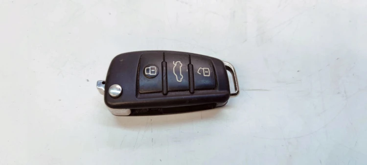 KLUCZYK PILOT SCYZORYK AUDI A3 8V 8V0837220D 434MHZ 39/23