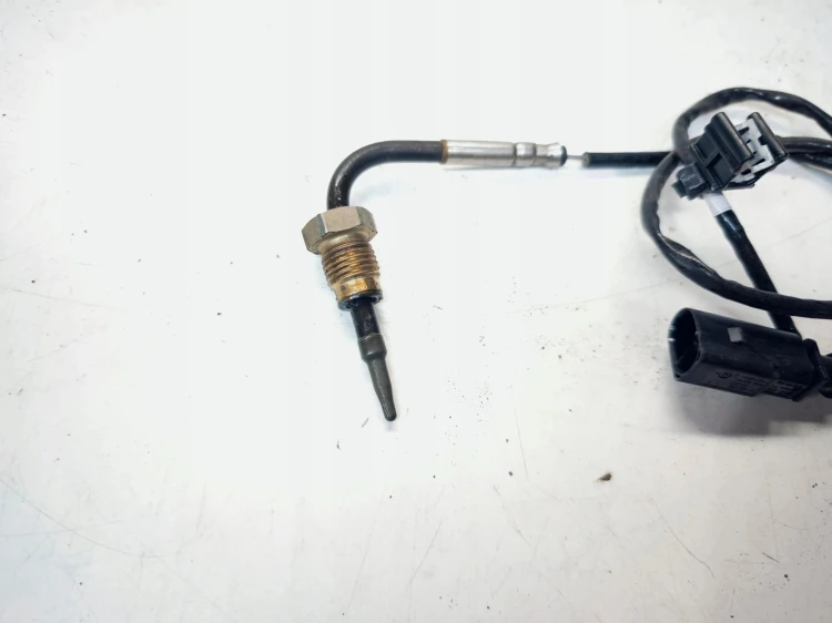 CZUJNIK TEMPERATURY SPALIN SONDA AUDI A4 B9 A5 Q5 FY 2.0 TDI 05L906088BN