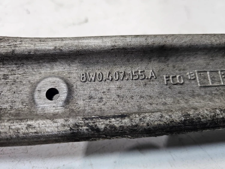 WAHACZ LEWY PRZÓD AUDI A4 B9 A5 8W 8W0407155A