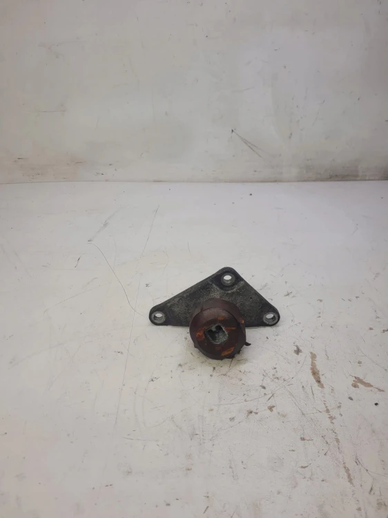 ŁAPA PODPORA SILNIKA AUDI A6 C6 3.0 T 8E0199343Q