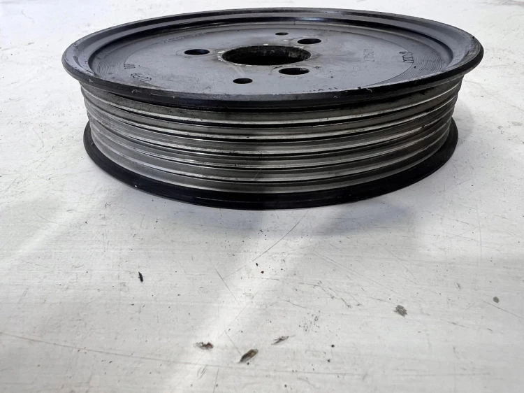 KOŁO POMPY WSPOMAGANIA AUDI A4 A5 A6 059145255B