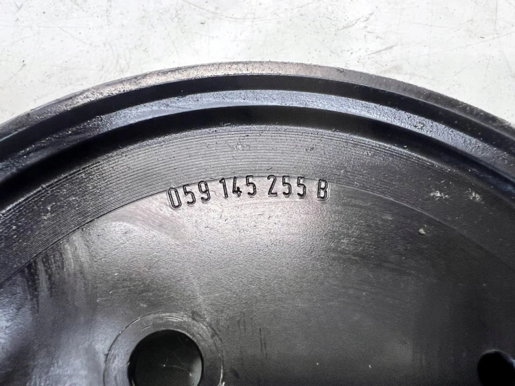 KOŁO POMPY WSPOMAGANIA AUDI A4 A5 A6 059145255B