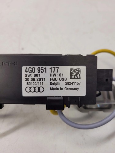 CZUJNIK RUCHU KABINY ALARMU AUDI A6 A7 4G0951177