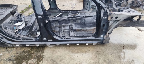 ĆWIARTKA PRÓG BOK PRAWA STRONA AUDI A6 C7 SEDAN AVANT 2011-2017 LY9B