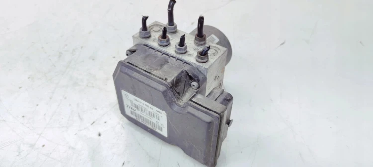 POMPA + STEROWNIK ABS ESP AUDI Q3 8U 5N0614109AE