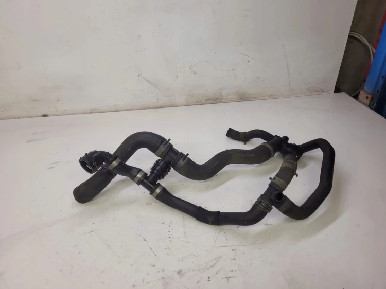 RURA PRZEWÓD WODY AUDI A4 B9 A5 8W0121030K