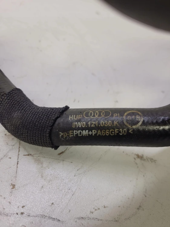 RURA PRZEWÓD WODY AUDI A4 B9 A5 8W0121030K