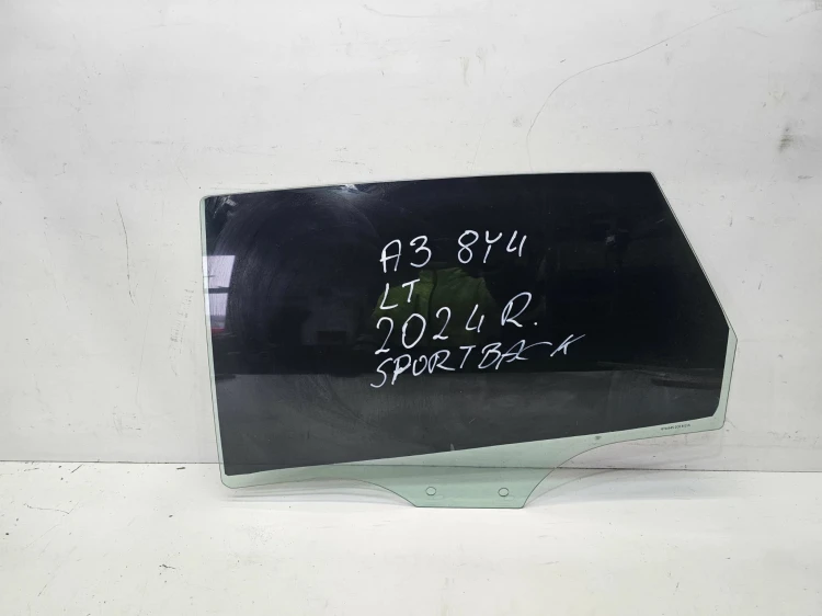 SZYBA BOCZNA DRZWI LEWY TYŁ AUDI A3 8Y SPORTBACK 2024 8Y0845205A