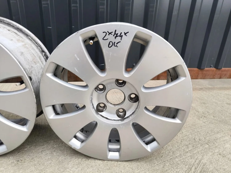FELGA FELGI VW AUDI A3 A4 A6 ITP 7.0J R16 ET42 8E0601025AE Z*74* OK