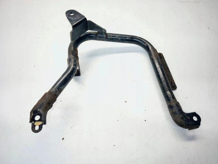 UCHWYT MOCOWANIE WIESZAK ZBIORNIKA ADBLU AUDI A4 B8 A5 8T LIFT 8K0131979C