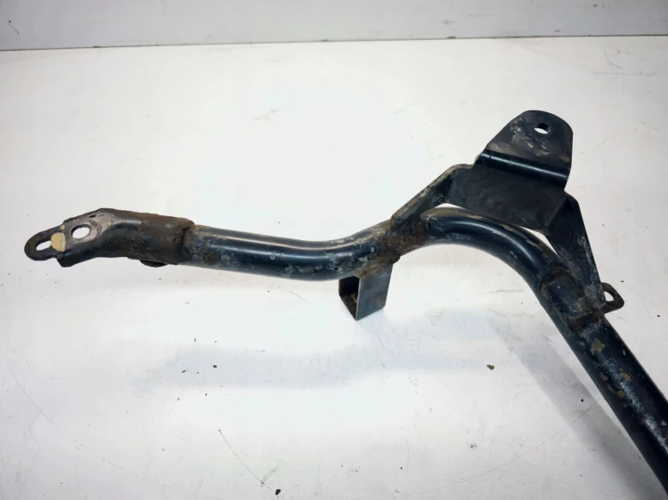 UCHWYT MOCOWANIE WIESZAK ZBIORNIKA ADBLU AUDI A4 B8 A5 8T LIFT 8K0131979C