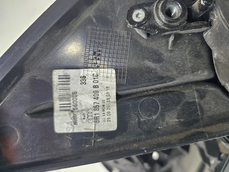 STELAŻ LUSTERKA LEWEGO AUDI Q5 8R 8R1857409B 14 PIN