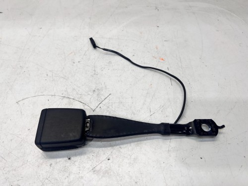 ZAPINKA PASA LEWA PRAWA AUDI Q5 FY 80A857755