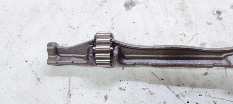 WAŁEK BALANSUJĄCY AUDI A6 C8 A7 2.0 TDI 05L103305G