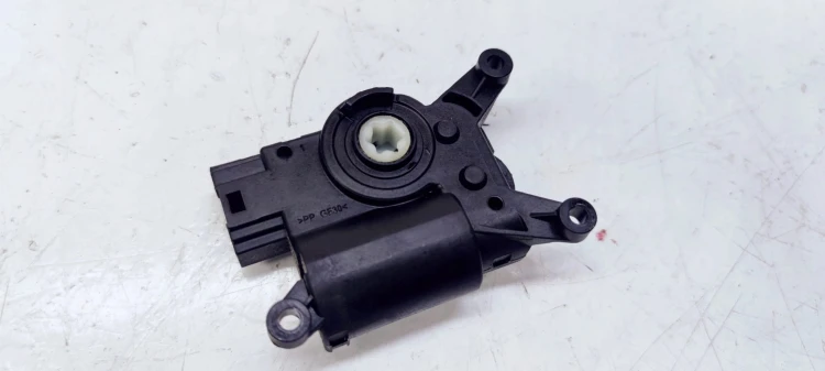 SILNICZEK NAGRZEWNICY AUDI VW SEAT 5Q0907511L