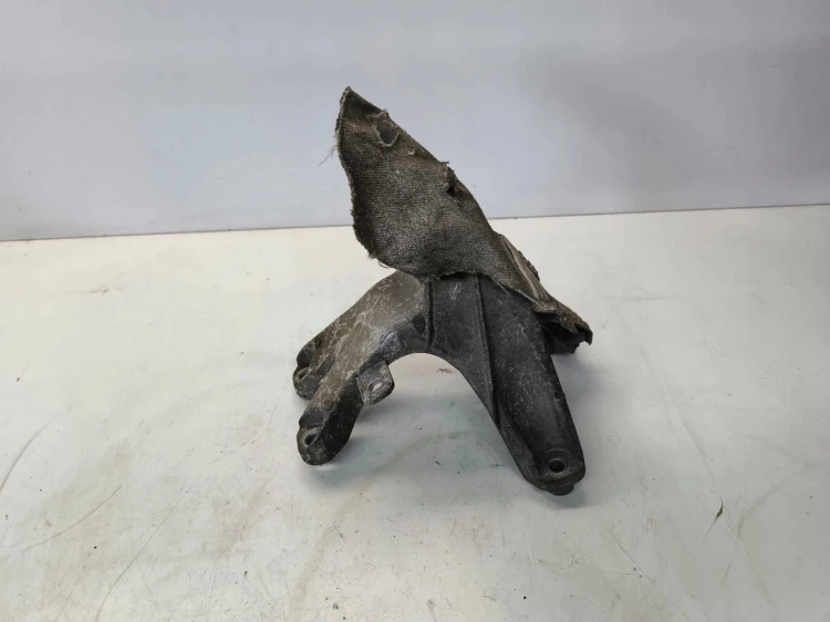 ŁAPA WSPORNIK SILNIKA PRAWA AUDI A4 B8 A5 8T Q5 8R 8K0199308BE ORYGINAŁ !!!