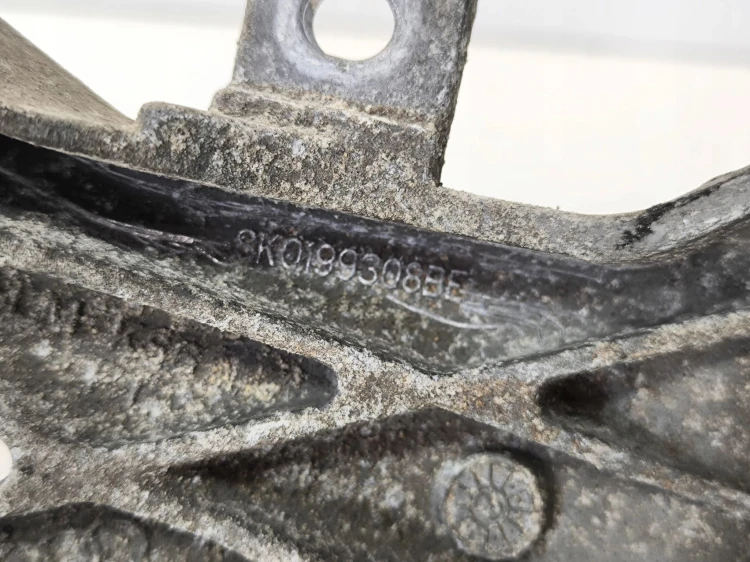 ŁAPA WSPORNIK SILNIKA PRAWA AUDI A4 B8 A5 8T Q5 8R 8K0199308BE ORYGINAŁ !!!